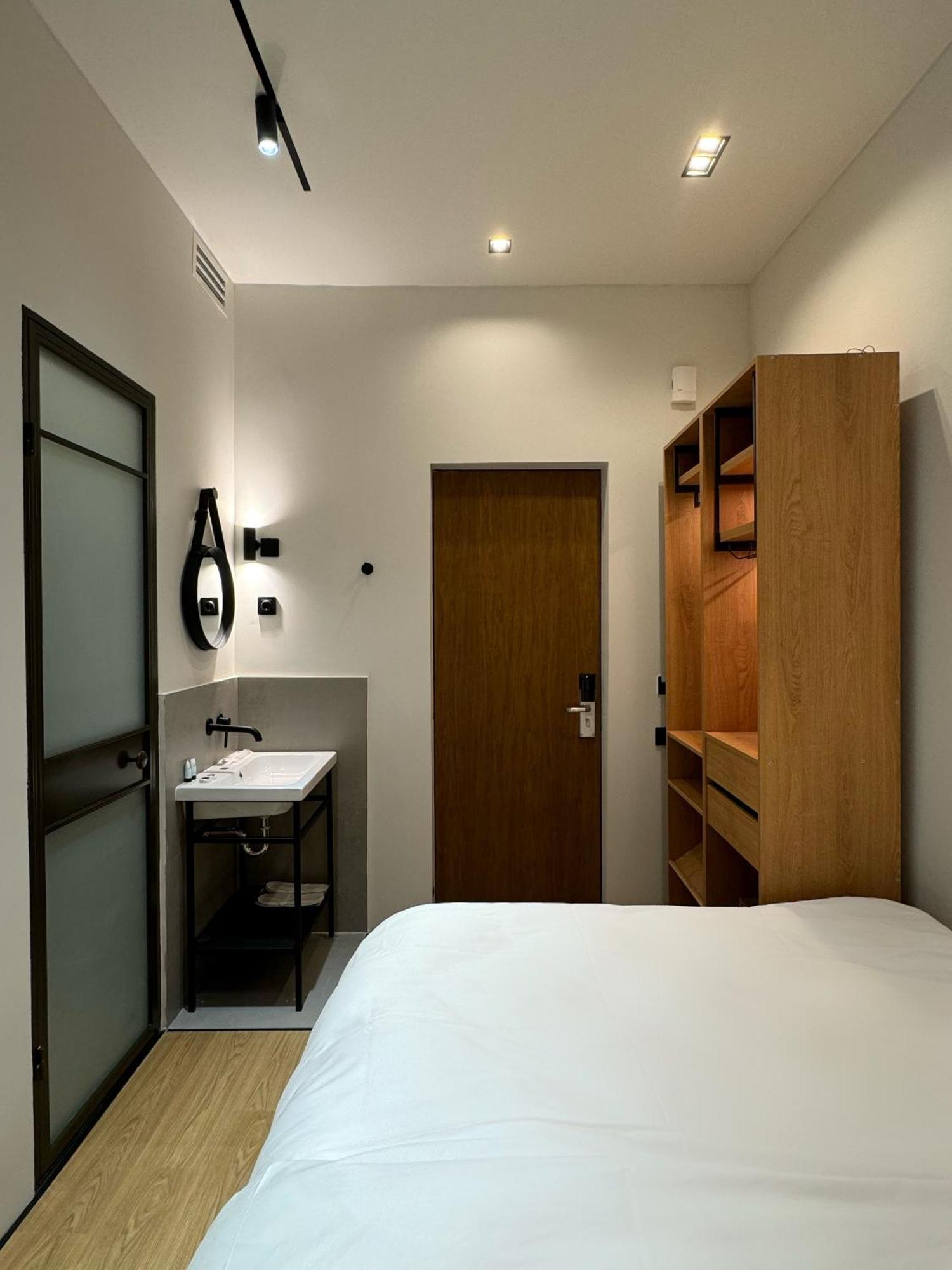 Mosh Mosh Boutique Hotel Алмати Екстер'єр фото