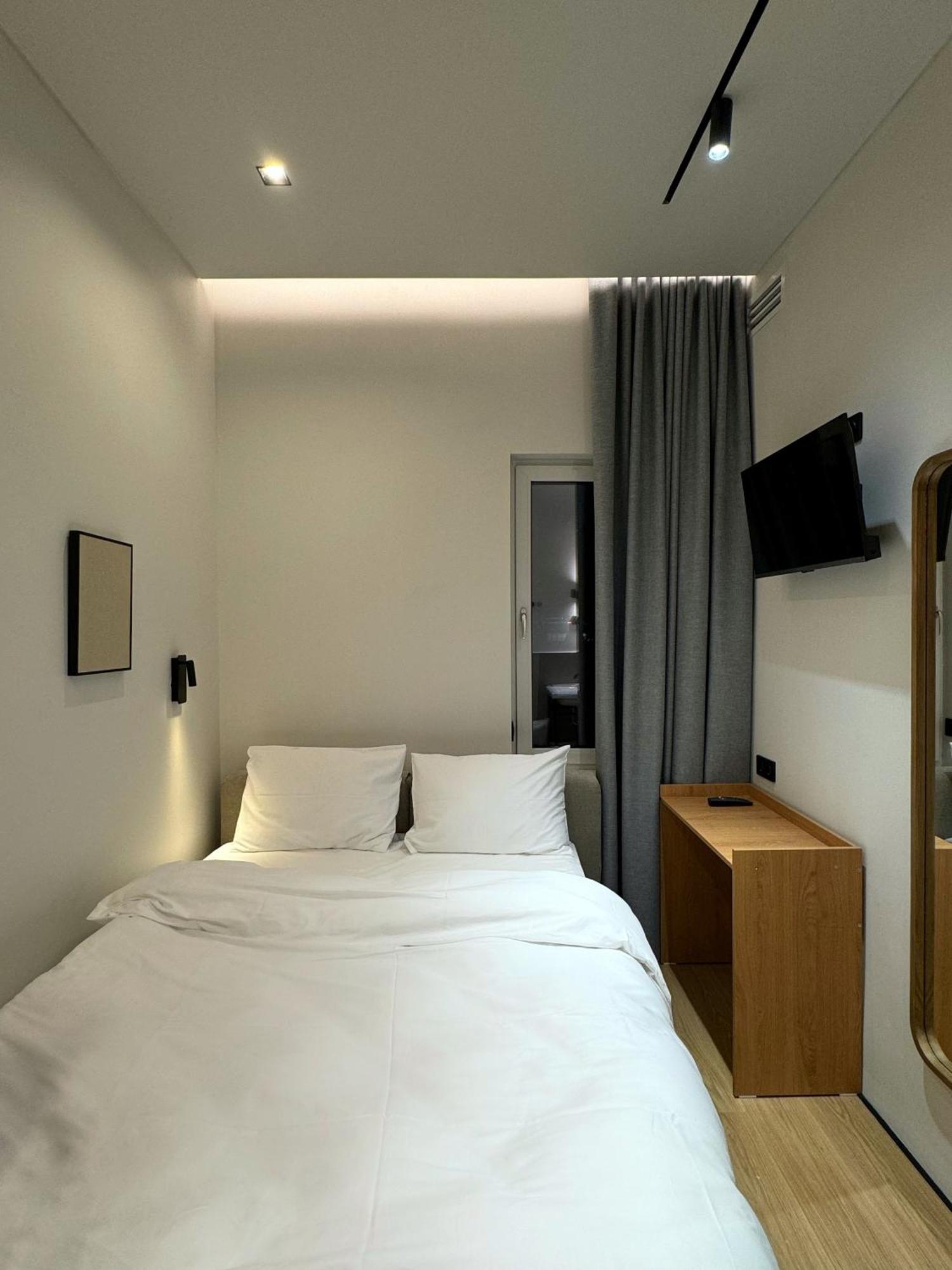 Mosh Mosh Boutique Hotel Алмати Екстер'єр фото
